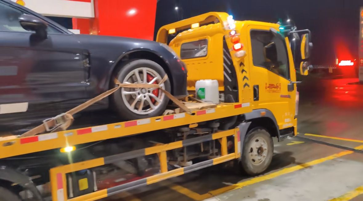 锡林郭勒行车途中遇到突发状况该如何呼叫道路救援？